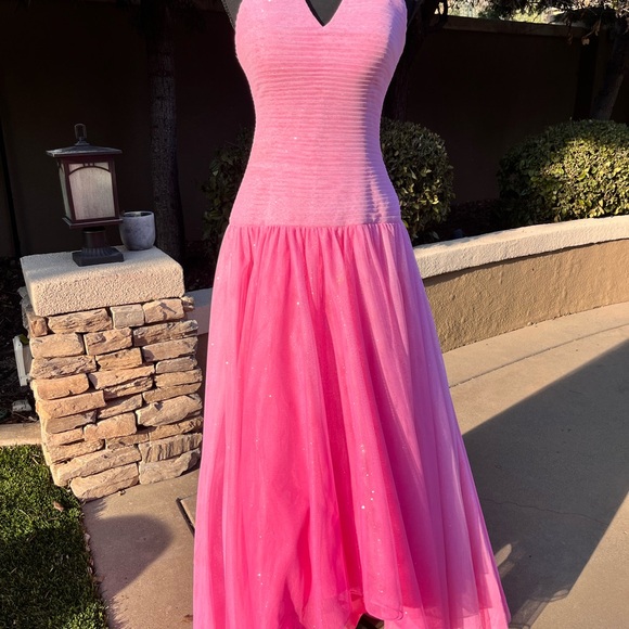 Le gala by Mon Cheri size 8. Pink princess prom - Picture 1 of 6